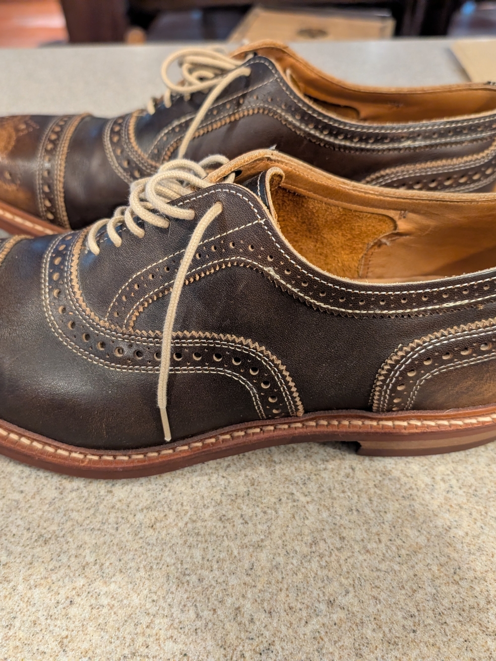 Allen Edmonds - Picture 4 of 10